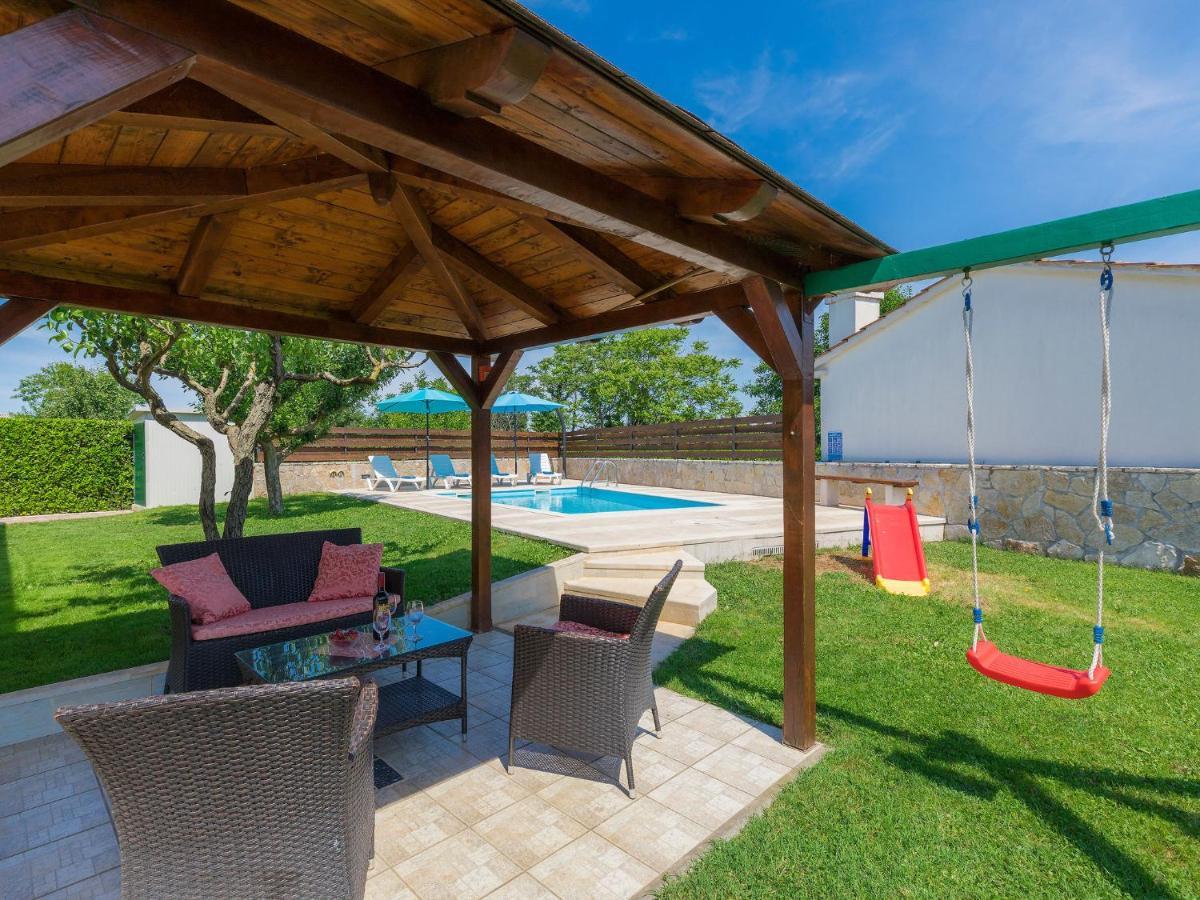 Holiday Home Nikolina - Roj412 By Interhome Sveti Petar u Sumi Екстериор снимка