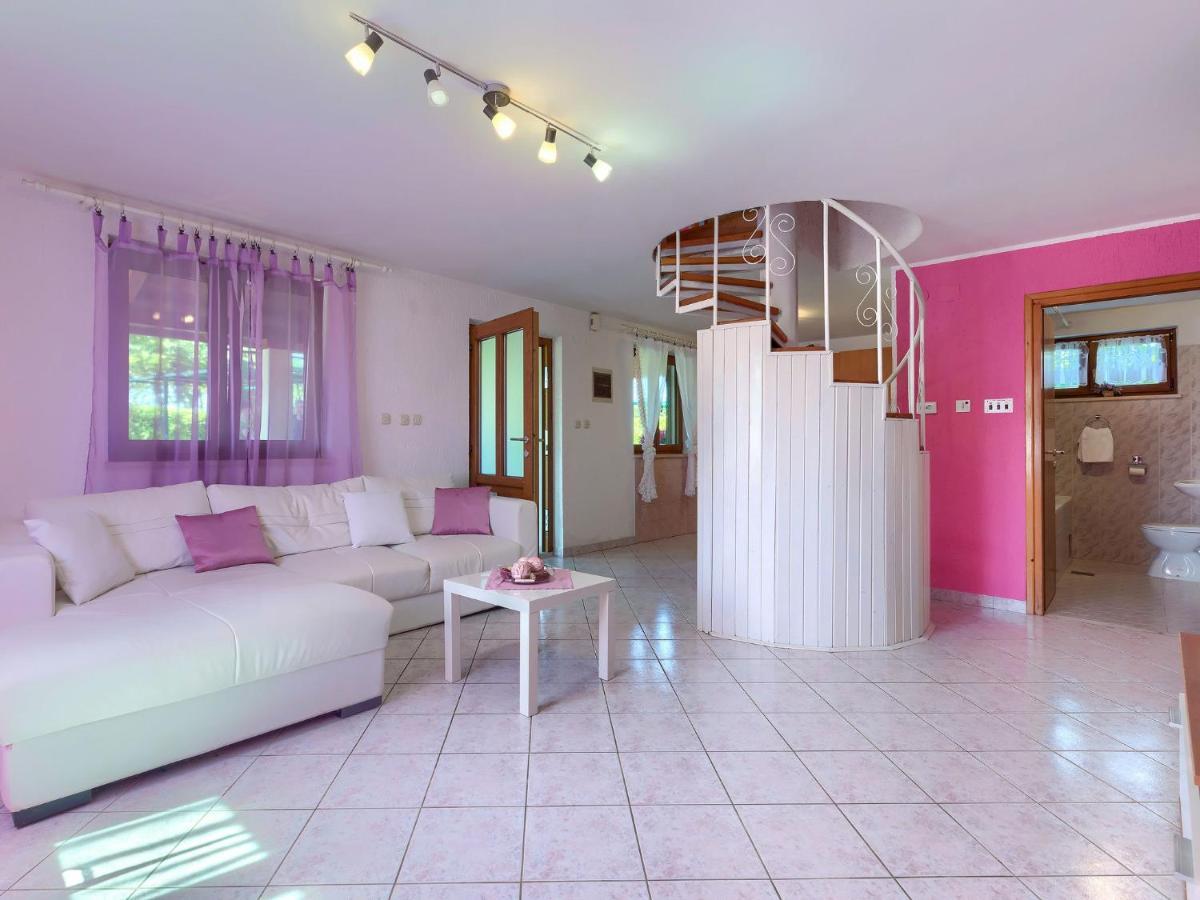Holiday Home Nikolina - Roj412 By Interhome Sveti Petar u Sumi Екстериор снимка