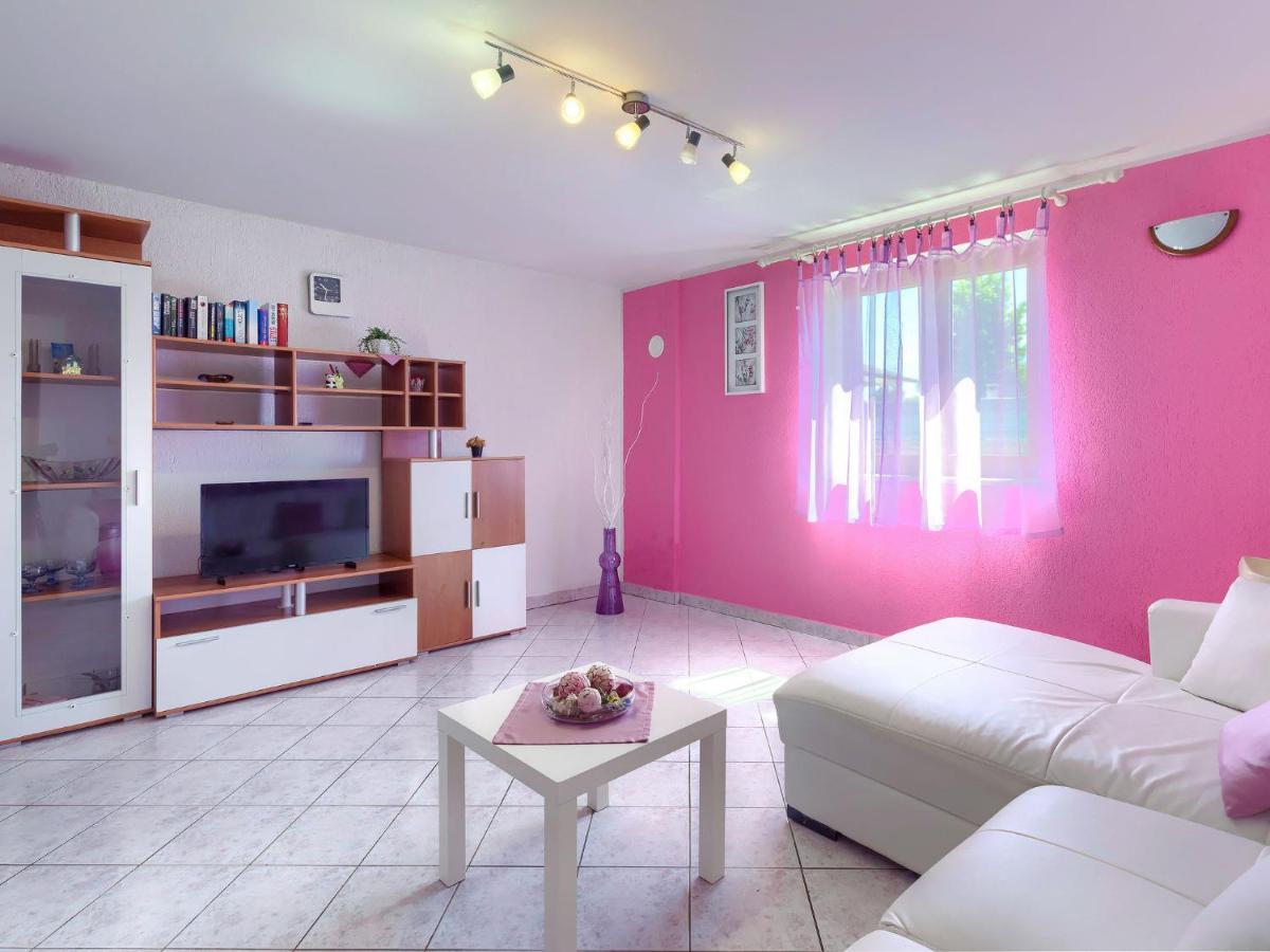 Holiday Home Nikolina - Roj412 By Interhome Sveti Petar u Sumi Екстериор снимка